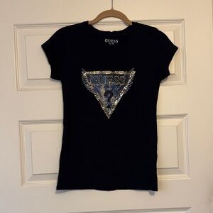 Brand New Without Tags GUESS Women's Black Tee with Silver and Blue Graphic